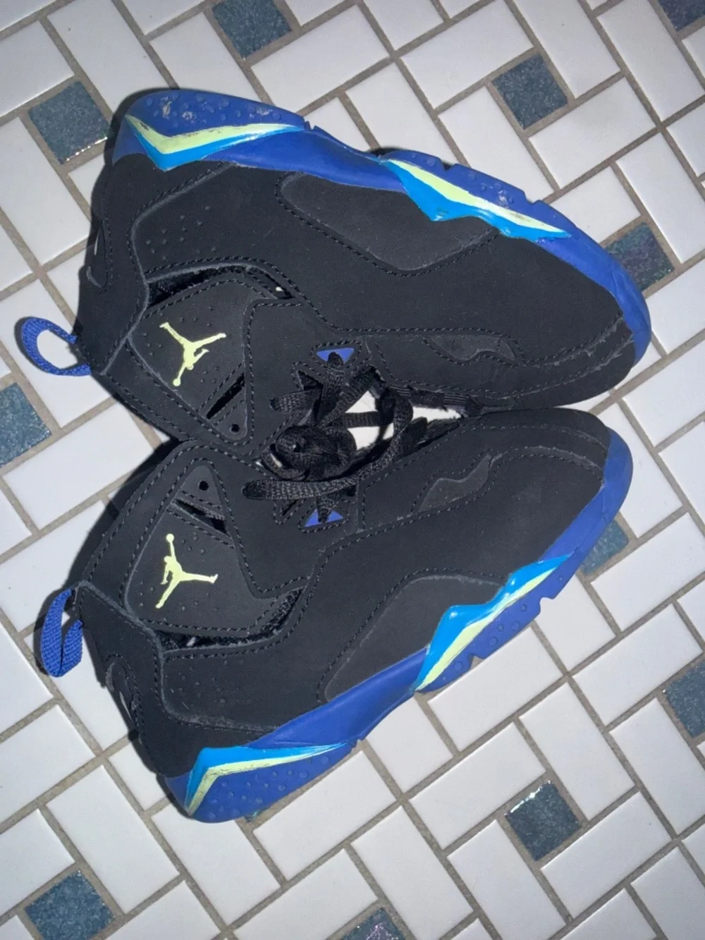 Kids shoes